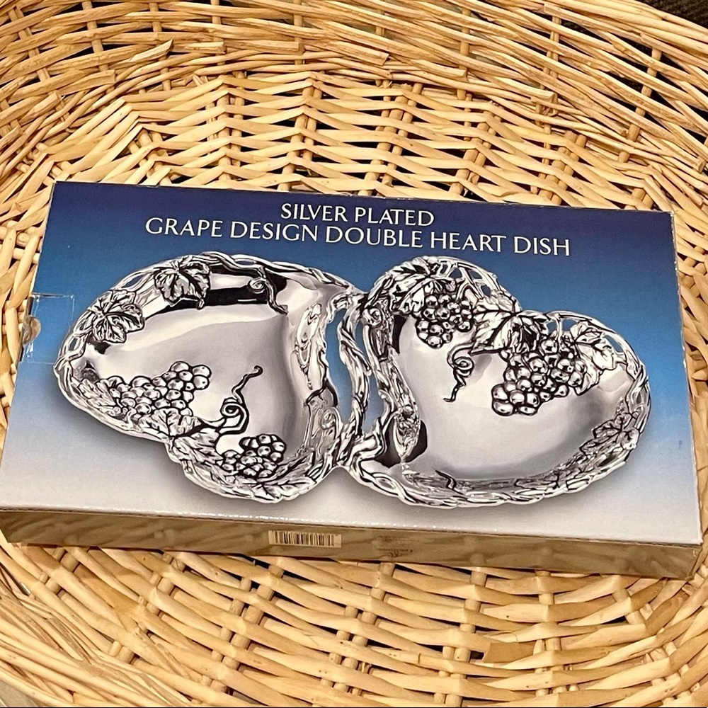 NEW Silver Plate Grape Design Heart Dish